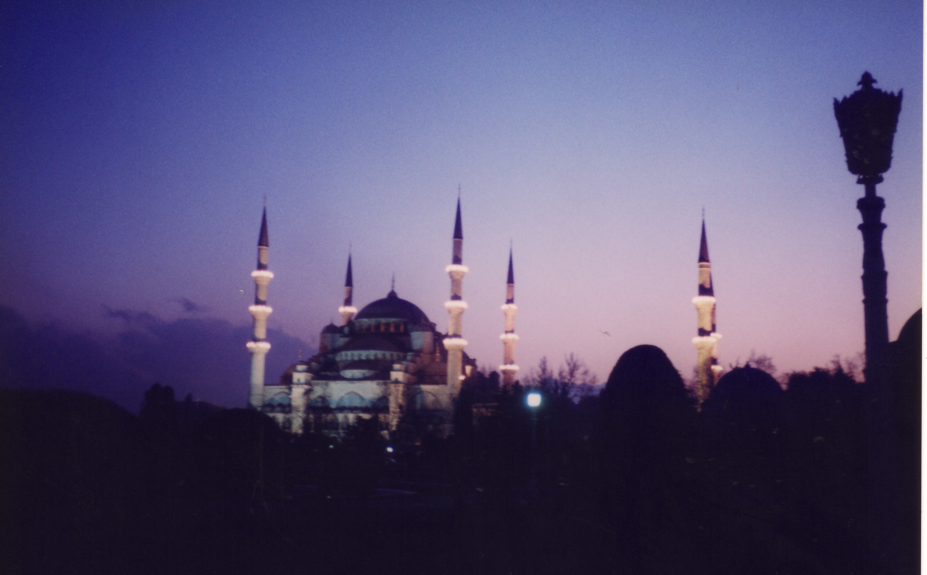 �p�L�X�^�����s