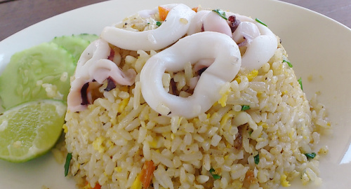 イカ炒飯カオパット・プラームック