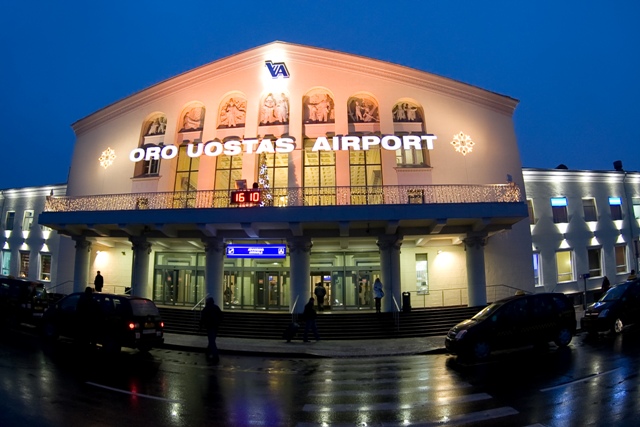 ヴィリニュス空港〜ヴィリニュス市内ホテル送迎